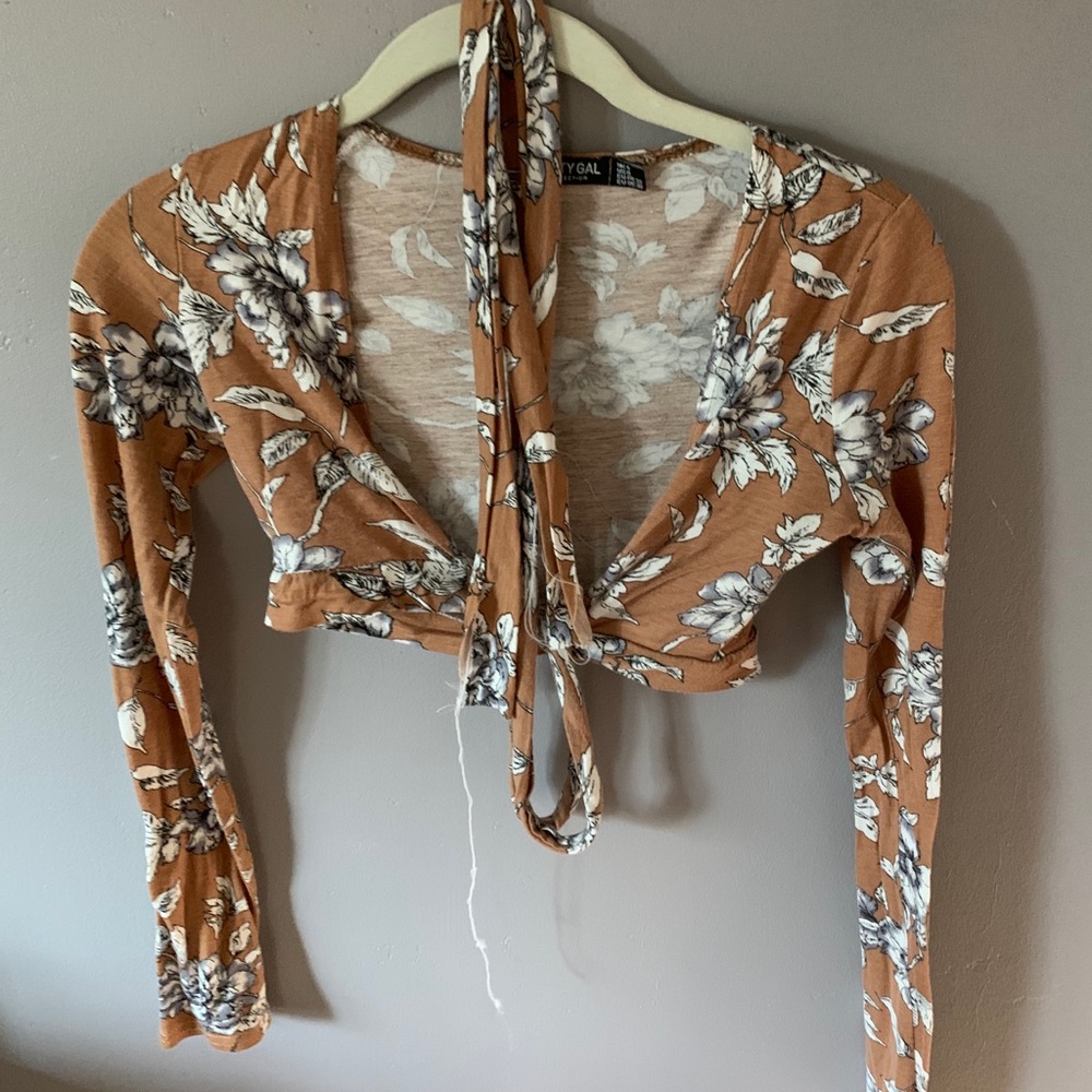 Floral tie front cropped top
